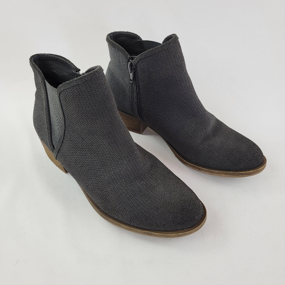 Kenzie gerona dark gray bootie